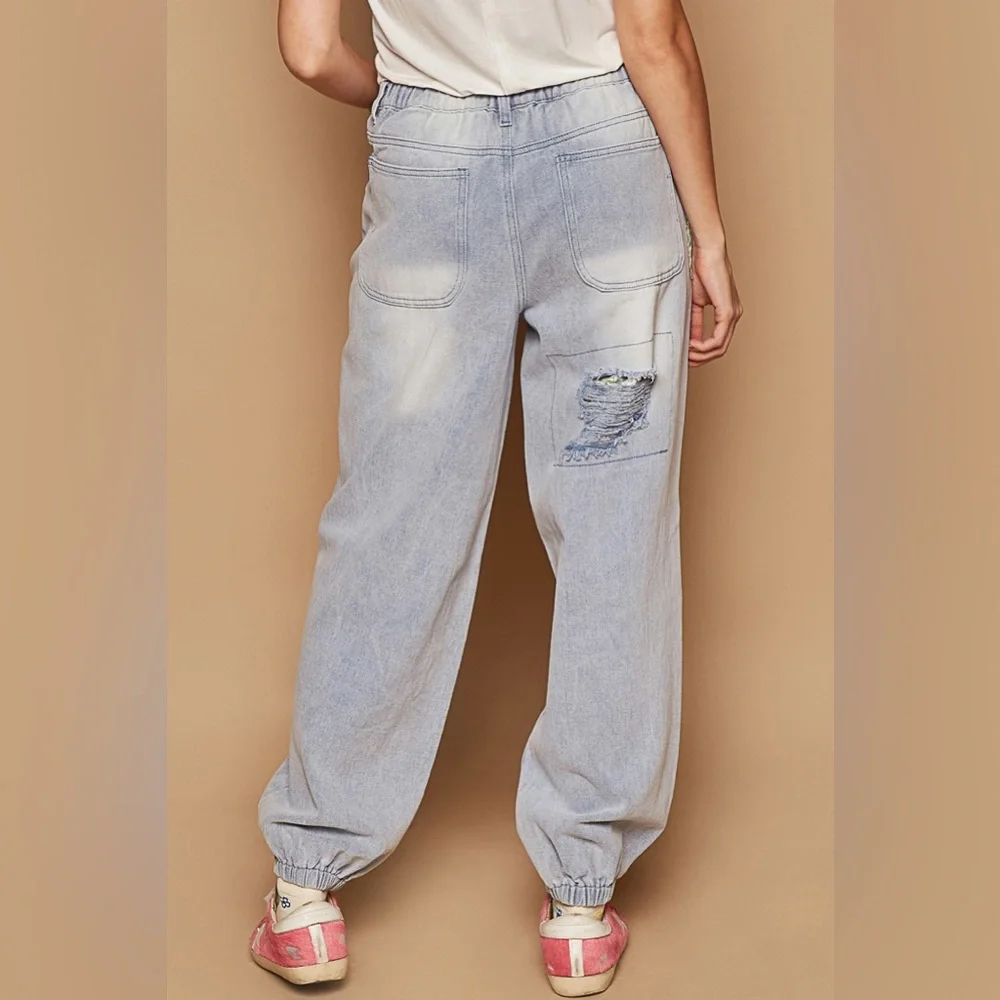 New! POL Colorful Patchwork Distressed Relaxed Fit Jogger Jeans - Picture 4 of 8